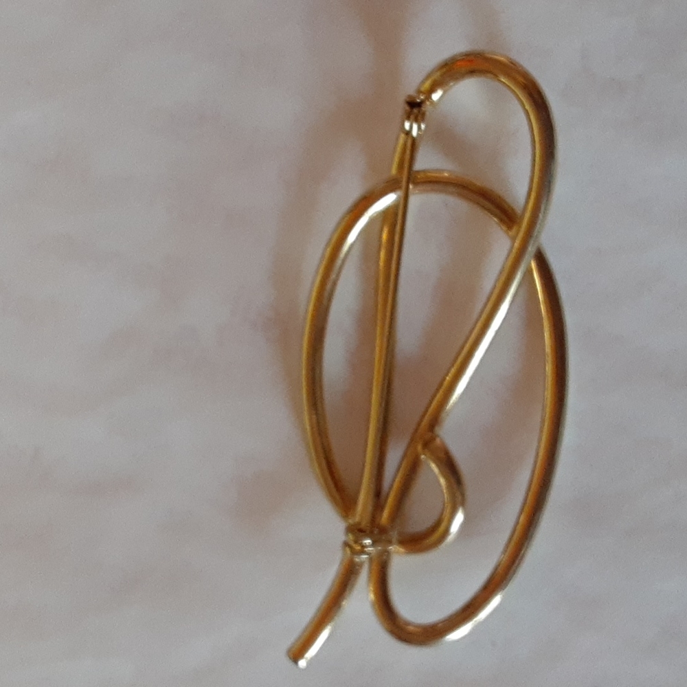 Brooch - Picture 2 of 2